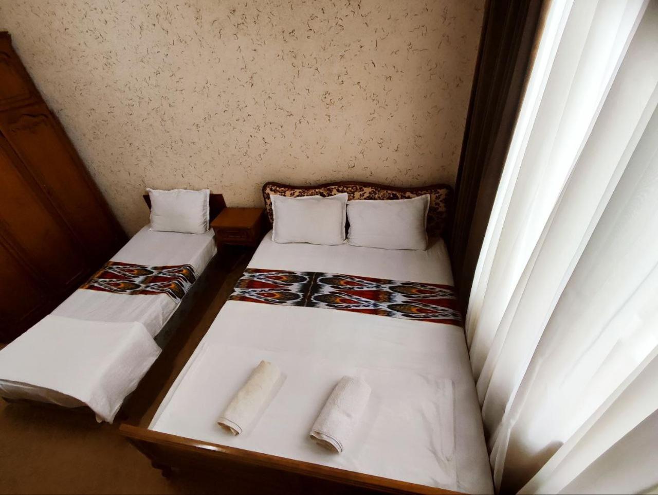 Omar Family Resort Bukhara Esterno foto