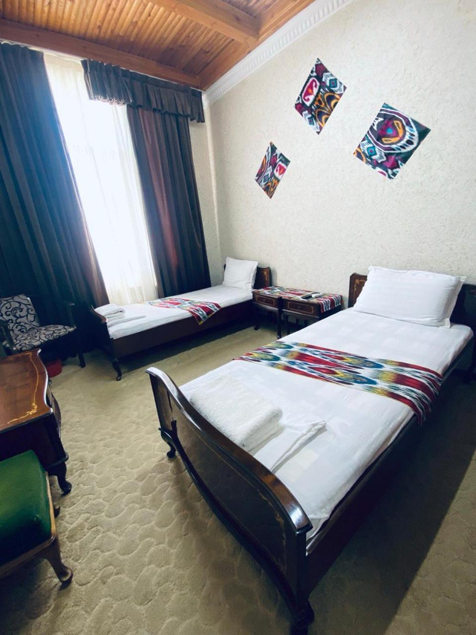 Omar Family Resort Bukhara Esterno foto